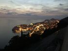 夜はオレンジ屋根の景色から一変