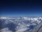 上空からあこがれのエベレストを鑑賞!