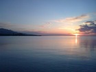 夕方のイシク・クル湖畔を散策
