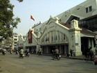 ハノイで最大のドンスアン市場です！