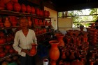 カンボジアの田舎の陶器作りを見学
