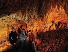 ワイトモは土ボタルとともに洞窟の鍾乳洞も有名