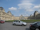 パリ中心部 セーヌ川の右岸にある世界最大級の美術館