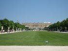 広大な敷地の中に建つフランス随一の豪華な宮殿