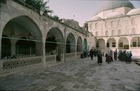 アブラヒムが生まれたという洞窟近くのメヴリッド・ハリル・モスク