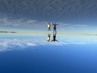 雨季のウユニでは鏡張りの絶景が見られるチャンス！