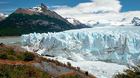 国立公園から眺めるペリトモレノ氷河。全景写真撮影にお勧め。