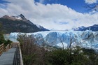 ロスグラシアレス国立公園から眺めるペリトモレノ氷河は圧巻です。