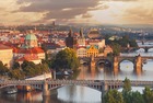 プラハの中世ヨーロッパのような街並みとカレル橋