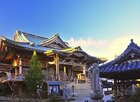 昭和を代表する名寺院建築という評価を得た見事な本堂。