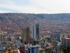 高山都市、ラパスの絶景をキリキリ展望台やテレフェリコからご覧ください。