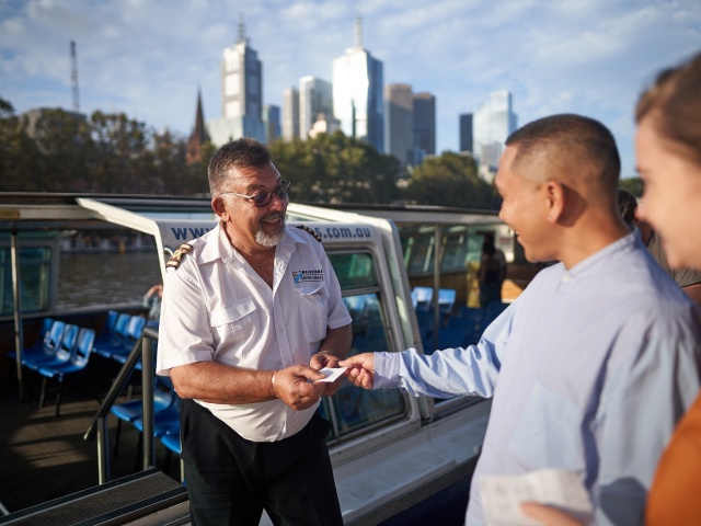 メルボルンで最も長い実績を持つオペレーター(40年以上の運航経験)