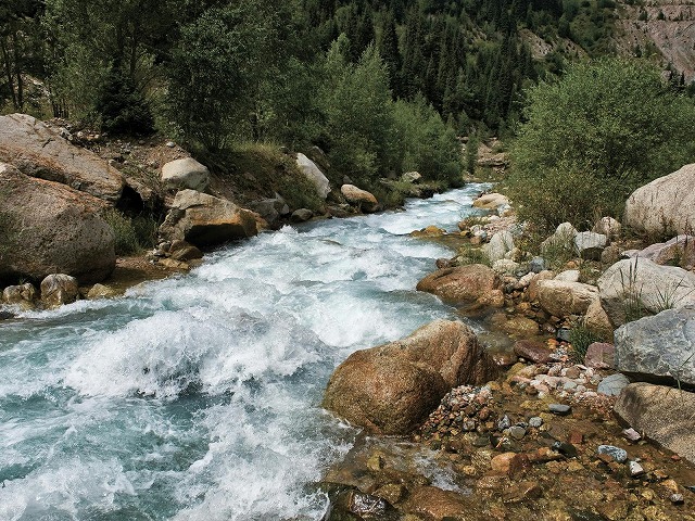 自由行動日はお好みでアルマアラサン渓谷などツアーの追加が可能