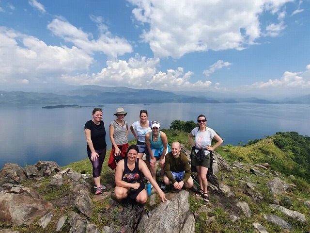 大量のコウモリが生息するナポレオン島