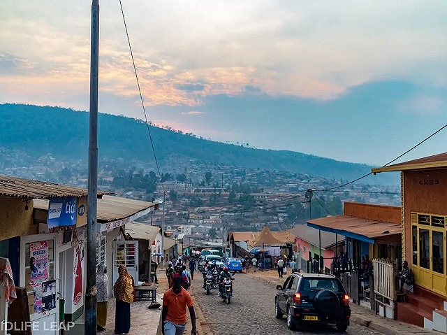ルワンダのローカルコミュニティとの出会い、散策