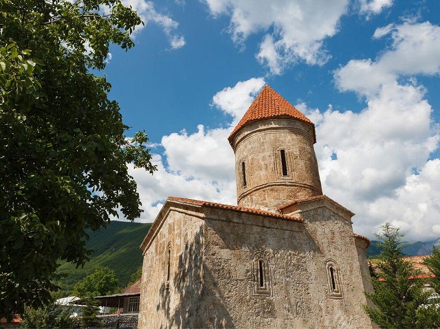 歴史あるアルバニア寺院
