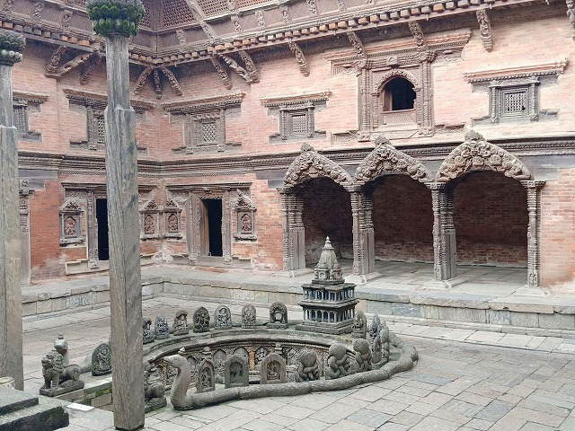 ダルバール広場内を散策