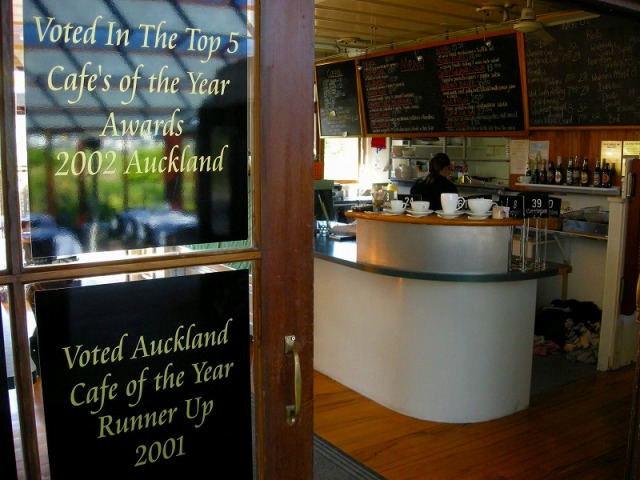 オークランド屈指のワイナリー地区にあるカフェ