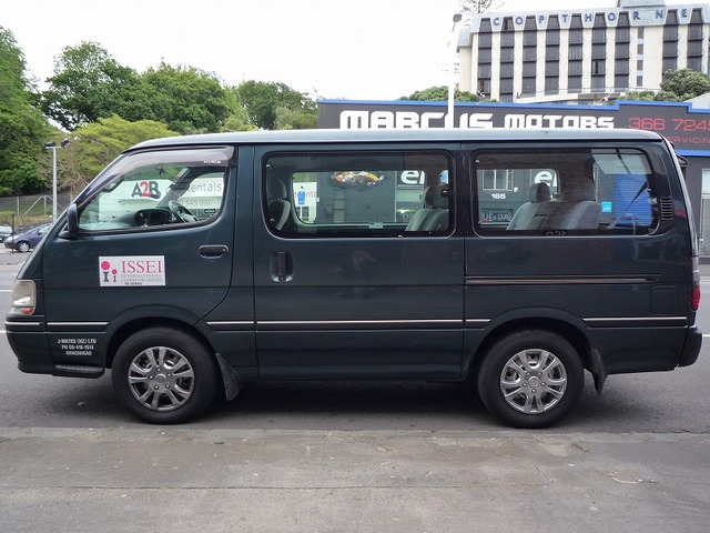Issei Internationalで使用する観光用車両一例