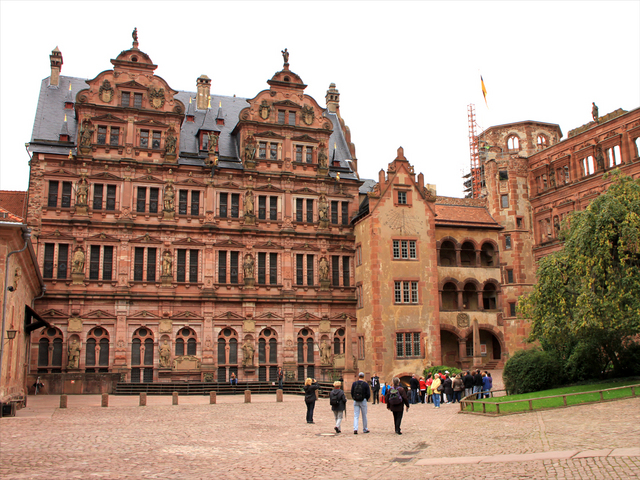 ハイデルベルク城内最初の宮殿建築、フリードリヒ館