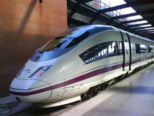 スペイン国鉄が誇る高速鉄道AVE