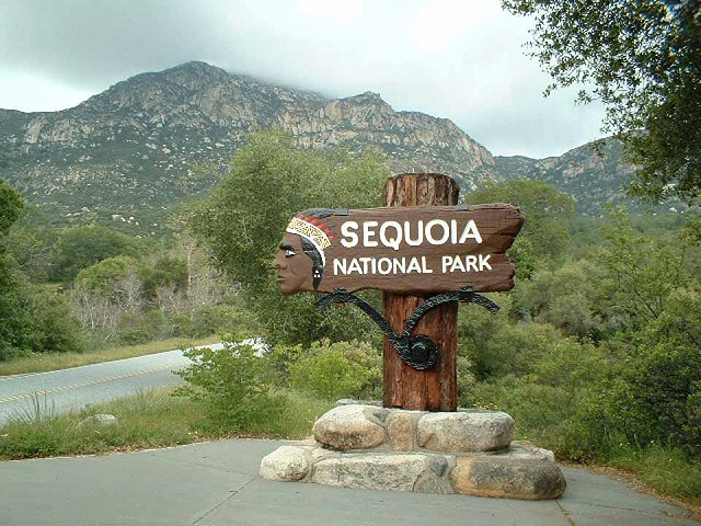 セコイア国立公園のサイン