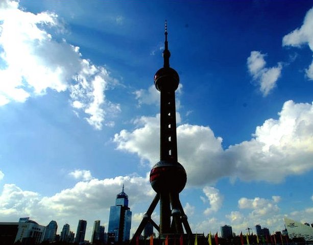 上海のシンボル「東方明珠」
