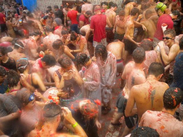 トマト祭り トマティーナ ブニョール 19年8月28日限定 バルセロナまたはバレンシア発 みゅう ホットホリデー