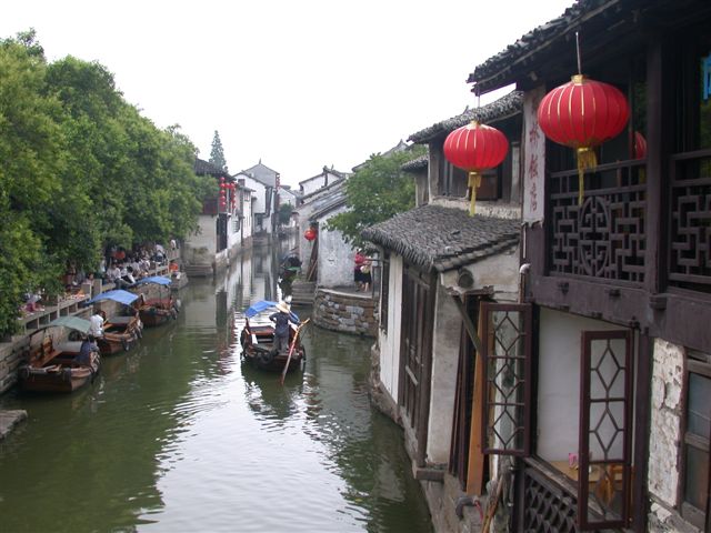 上海 周荘半日観光（古運河遊覧）の予約ならホットホリデー