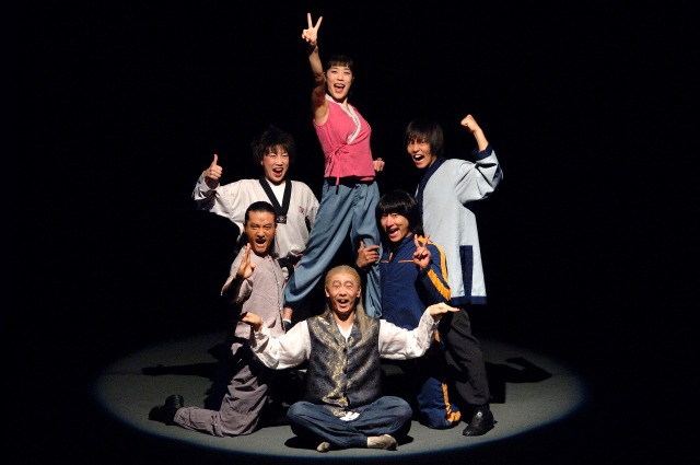 韓国のアクロバットパフォーマンス｢Jump｣の俳優たち
