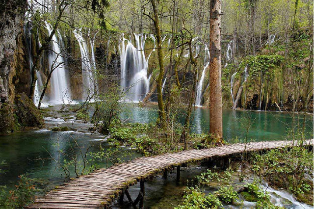 美しい自然で有名なクロアチア最大の観光名所