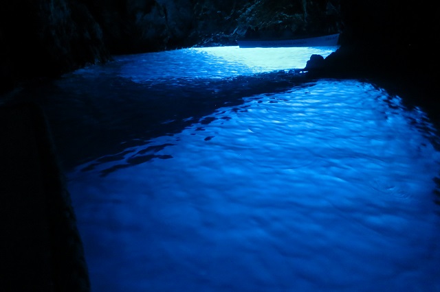 青の洞窟に最も近いヴィス島