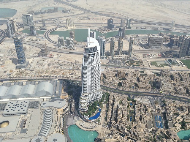 世界一高いドバイの高層ビル バージュカリファの展望台チケット ホットホリデー