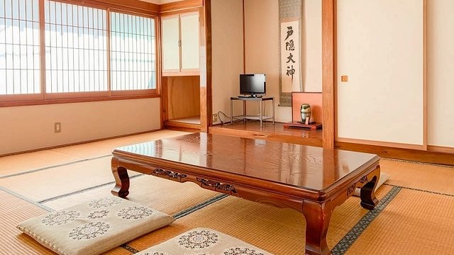 お宿富岡の客室の一例。