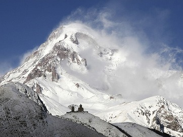 ジョージア最高峰のカズベキ山