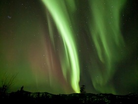 人気の郊外ロッジでオーロラ鑑賞！「イン・オン・ザ・レイク」6日間【ニューヨーク発着航空券/ ロッジ3泊＋朝食/ 往復シャトルバス】