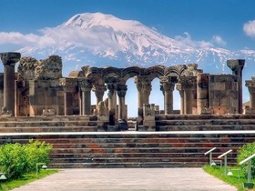 世界遺産エチミアジン大聖堂＆ズヴァルトノツの考古遺跡 半日観光【エレバン発/ 午前/ 英語ガイド/ 3月～11月中旬】