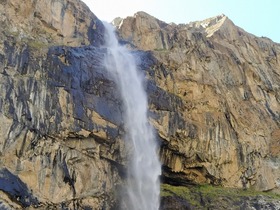 ベロゴルカ渓谷日帰りハイキング【ビシュケク発/ プライベート/ 英語ガイド】