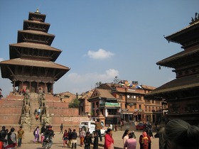バクタプルのダルバール広場&世界遺産・チャングナラヤン寺院1日観光【プライベート/ 日本語ガイド】