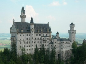 ヨーロッパで最も人気の居城! ノイシュバンシュタイン城+ローテンブルク