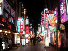 釜山の夜を楽しむ「繁華街・屋台グルメ」＆ナイトツアー