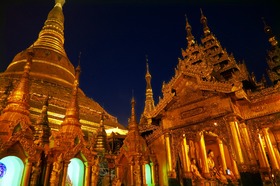 ミャンマーの首都ヤンゴン 2日間 [航空券 + 終日観光付き + 宿1泊] クアラルンプール発