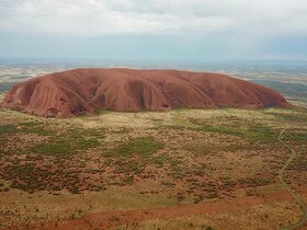 【お申込みのパッケージに含まれるエアーズロック観光ツアー(英語)】 分割して登録しております(合計代金は変わりません)
