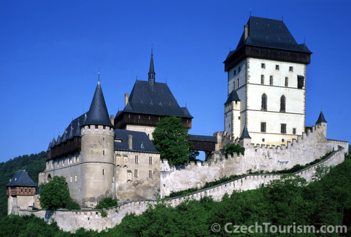 【期間限定4月～10月】チェコで最も美しい城を見よう!自転車で行く !カルルシュテイン城ツアー