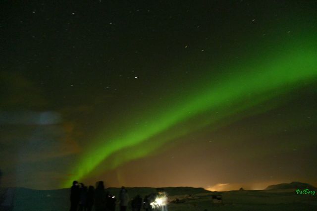 アイスランドでオーロラ鑑賞 4日間 航空券 オーロラツアー 宿3泊 フランクフルト発 ホットホリデー