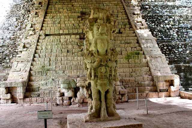グアテマラ ホンジュラスのマヤ文明遺跡 コパン遺跡1日ツアー グアテマラシティ発 の予約ならホットホリデー