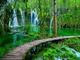 世界遺産 プリトヴィツェ湖群国立公園とラストケ村【期間限定: 3月～10月】